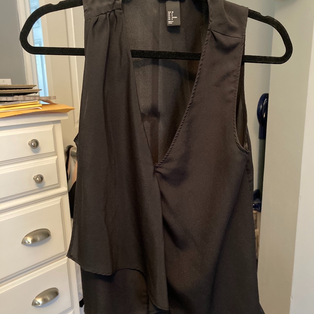 Black asymmetrical H&M top